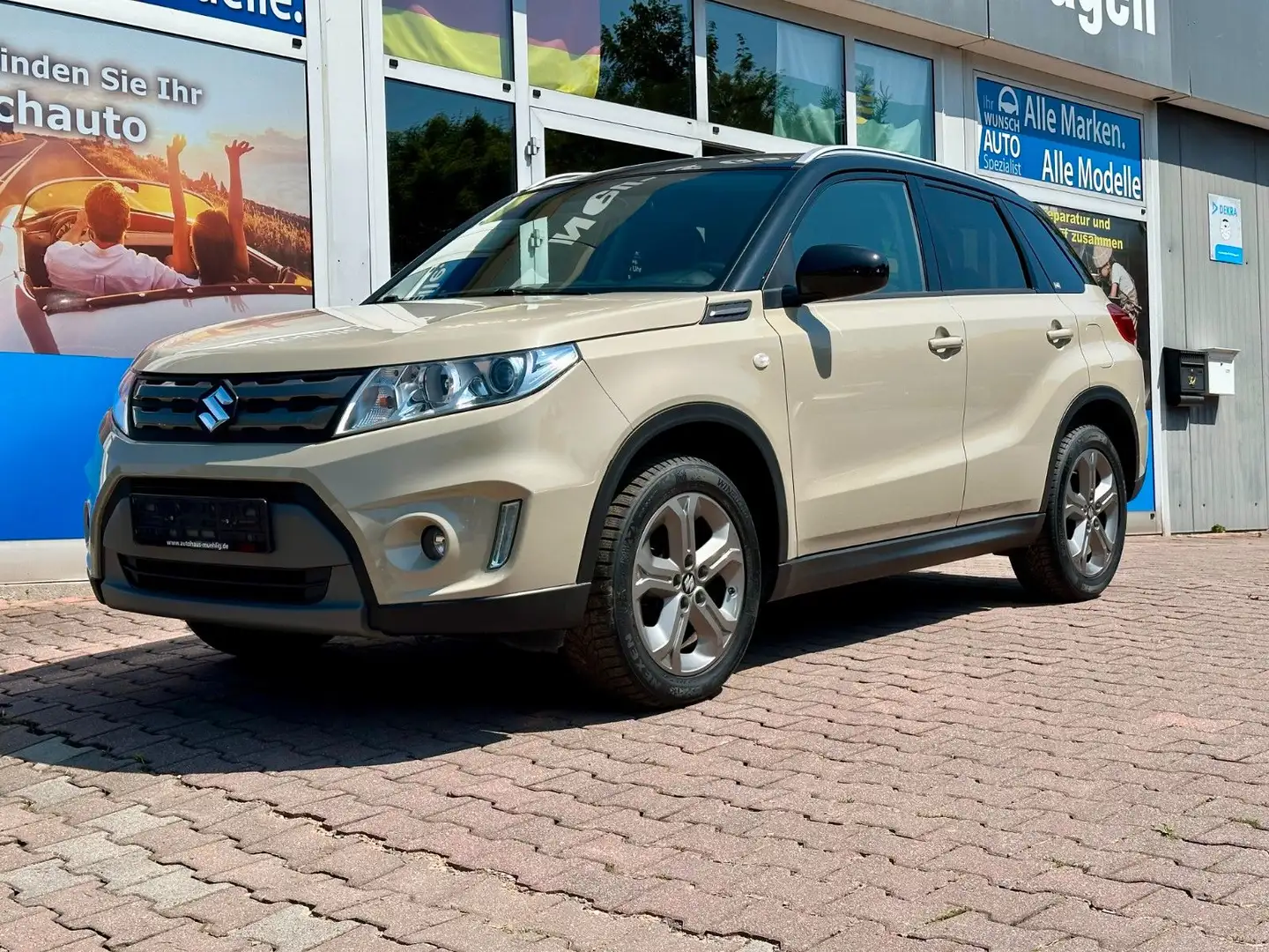 Suzuki Vitara Comfort 4x4 *NAVI*KAMERA* Beige - 1