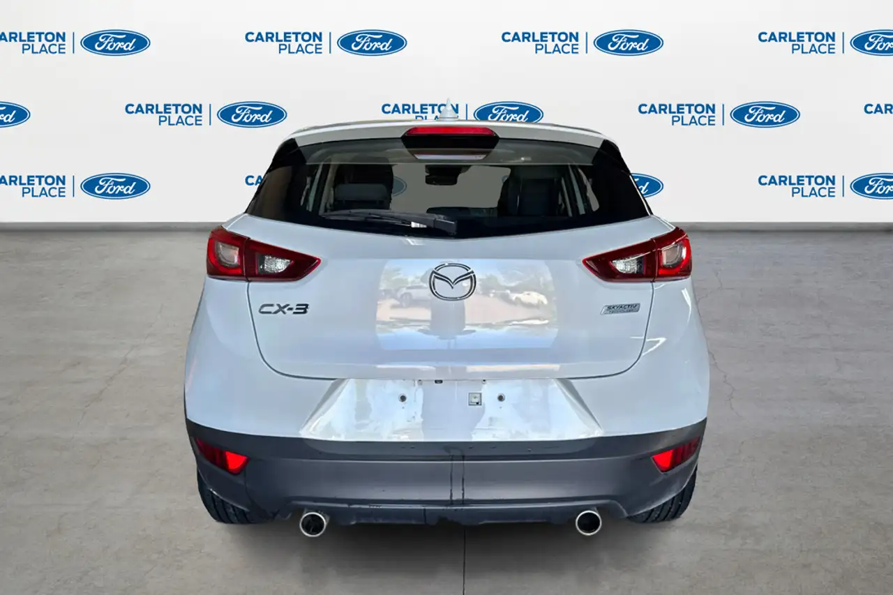 Mazda CX-3 снимка Mazda CX-3