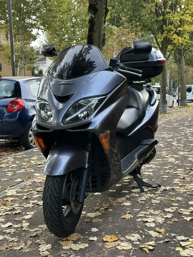 Honda Forza 250 NSS250X Šedá - 1