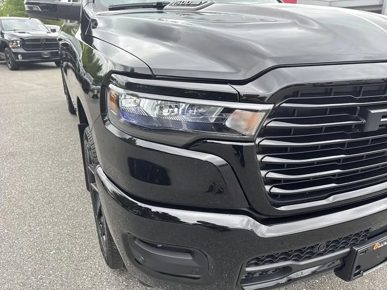RAM 1500 снимка RAM 1500
