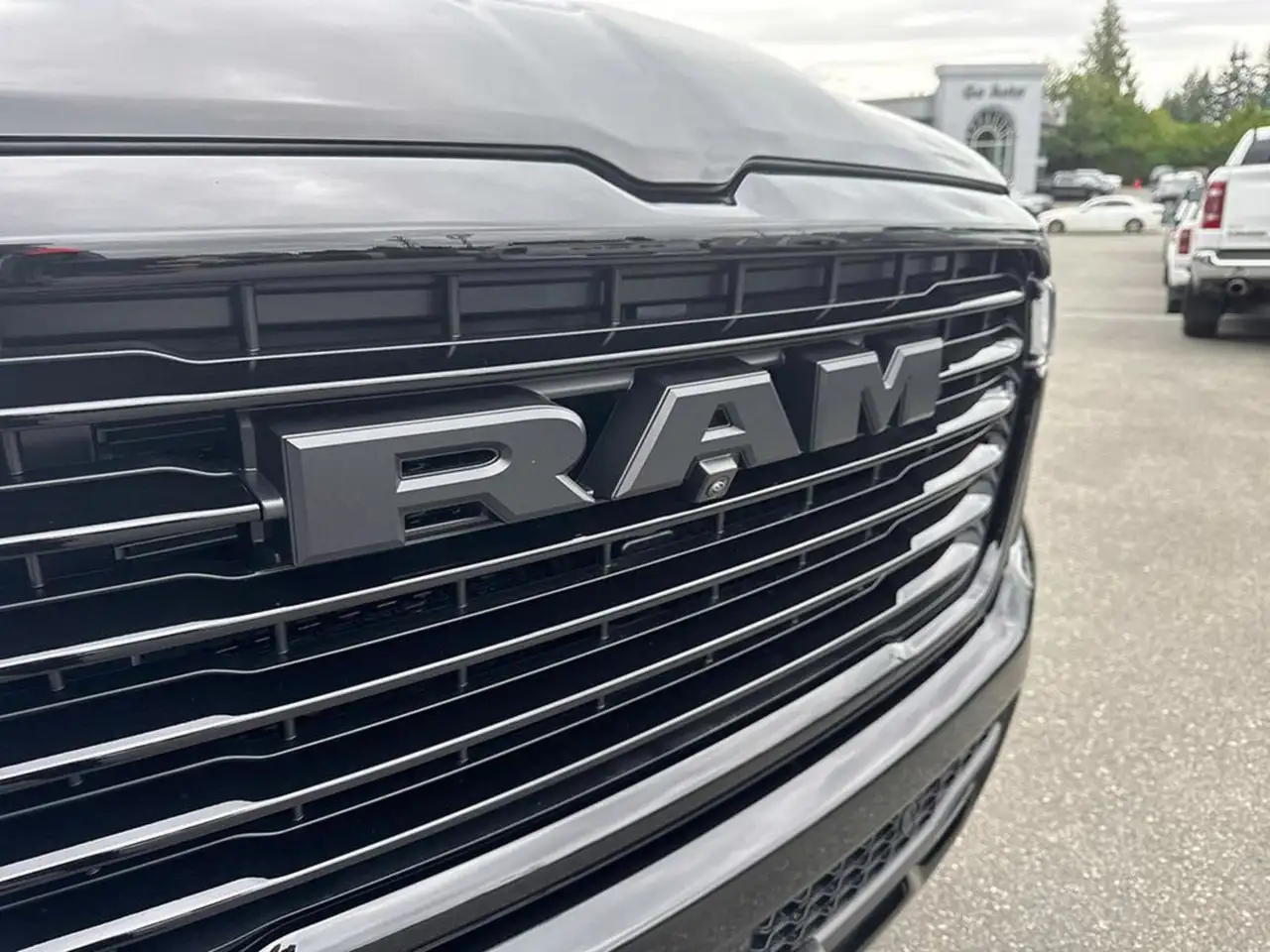 RAM 1500 снимка RAM 1500