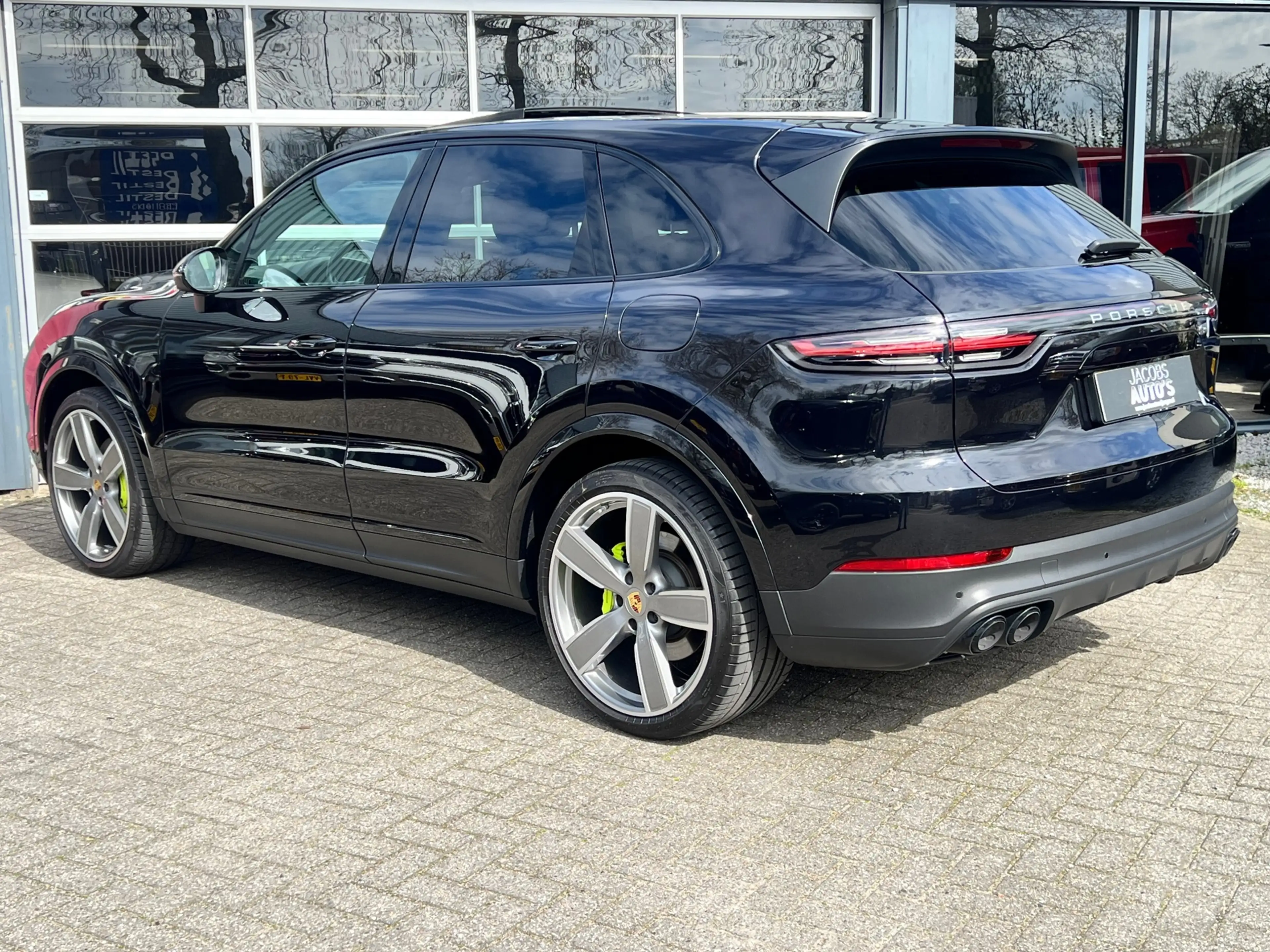 Porsche Cayenne 3.0 E-Hybrid — photo 8