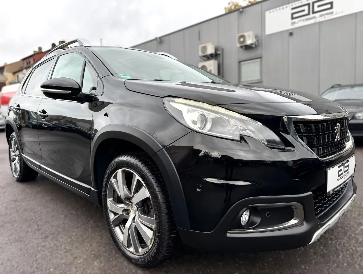 Peugeot 2008 Allure *2.Hand/Navi/Leder/Pano/Kamera/PDC* Schwarz - 1