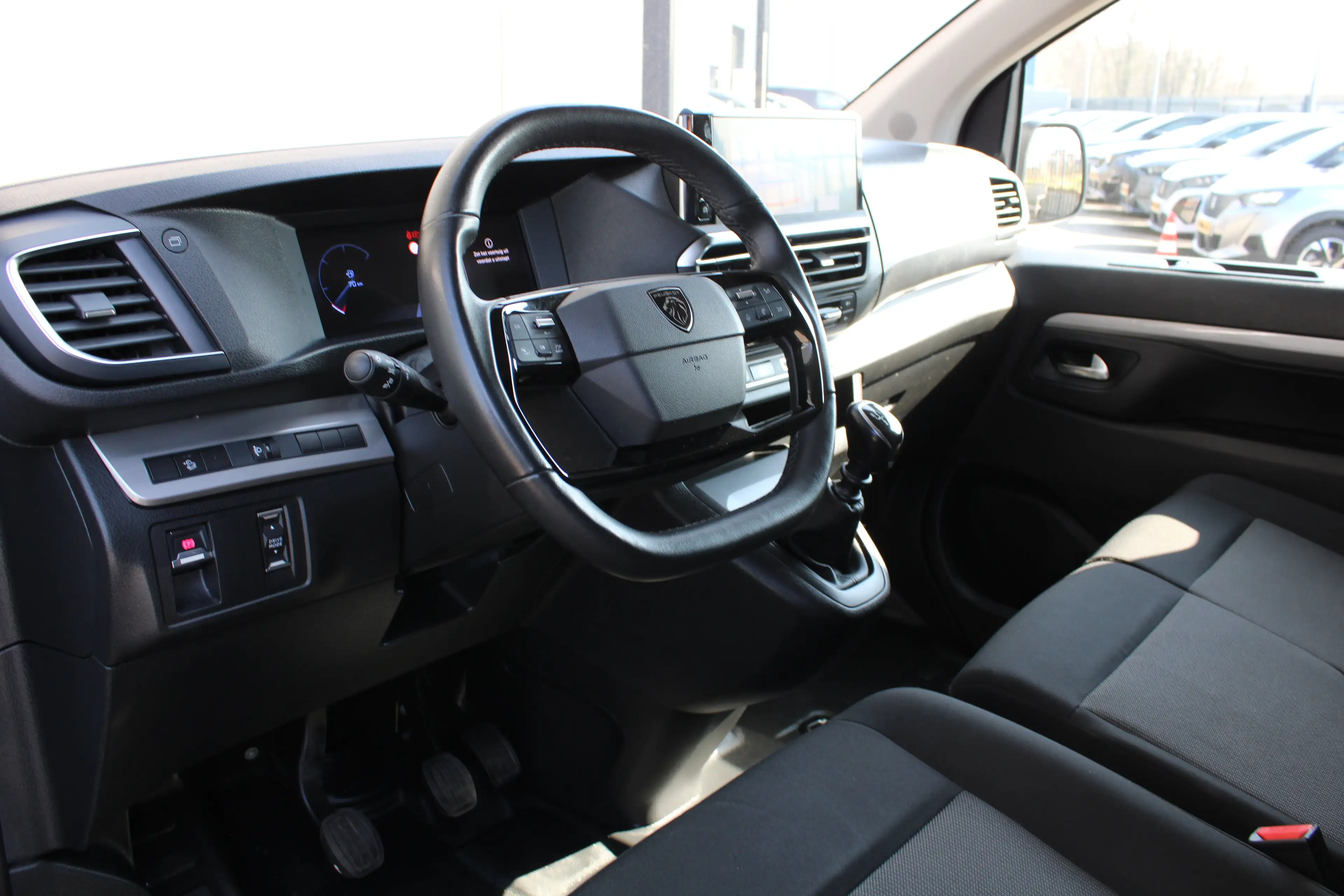 Peugeot Expert 2.0 BlueHDi 145 L3 | Navigatie | Camera | 3-Zits | — photo 14