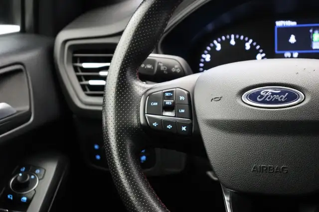 Ford Focus view 6