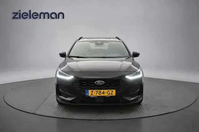 Ford Focus view 14