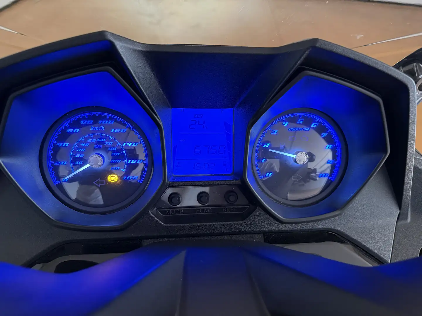 Kymco Downtown 350i ABS - 2