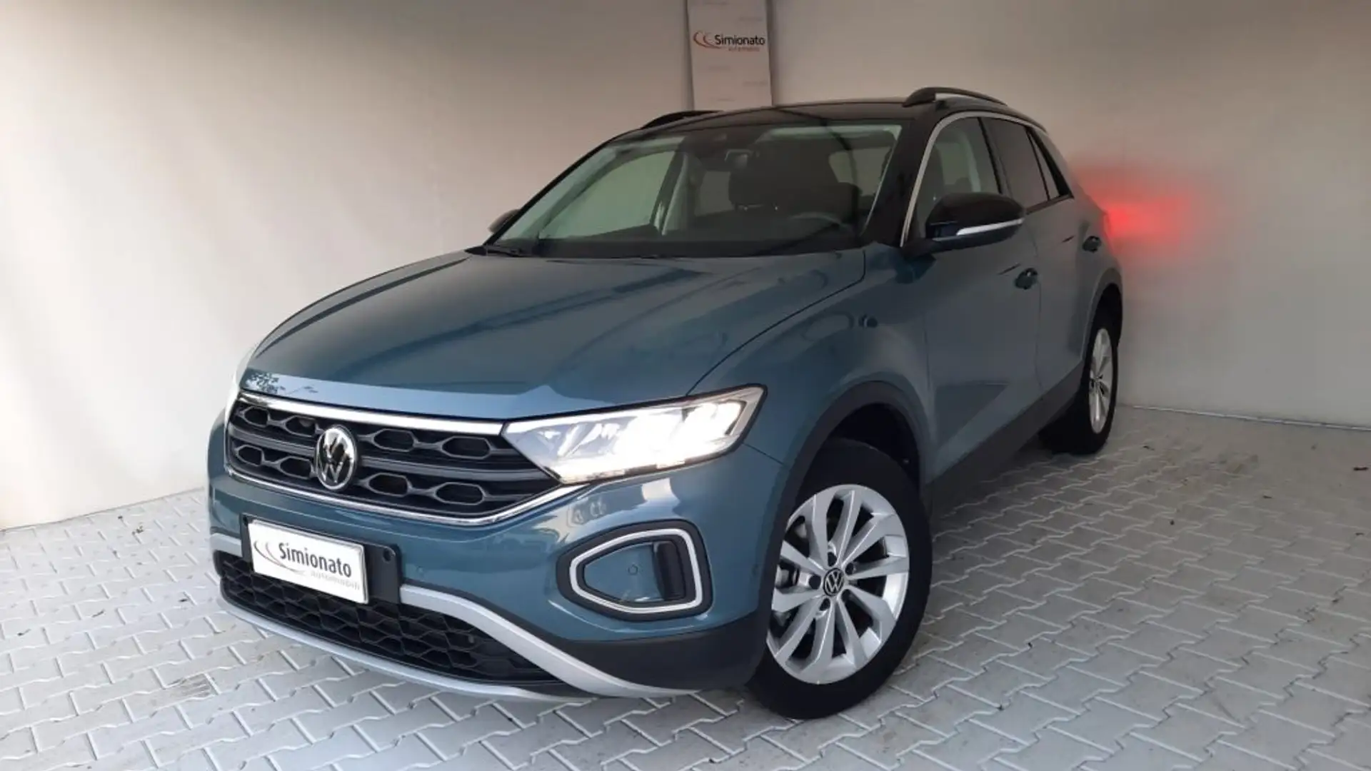 Volkswagen T-Roc 1.5 TSI ACT DSG Life Verde - 1