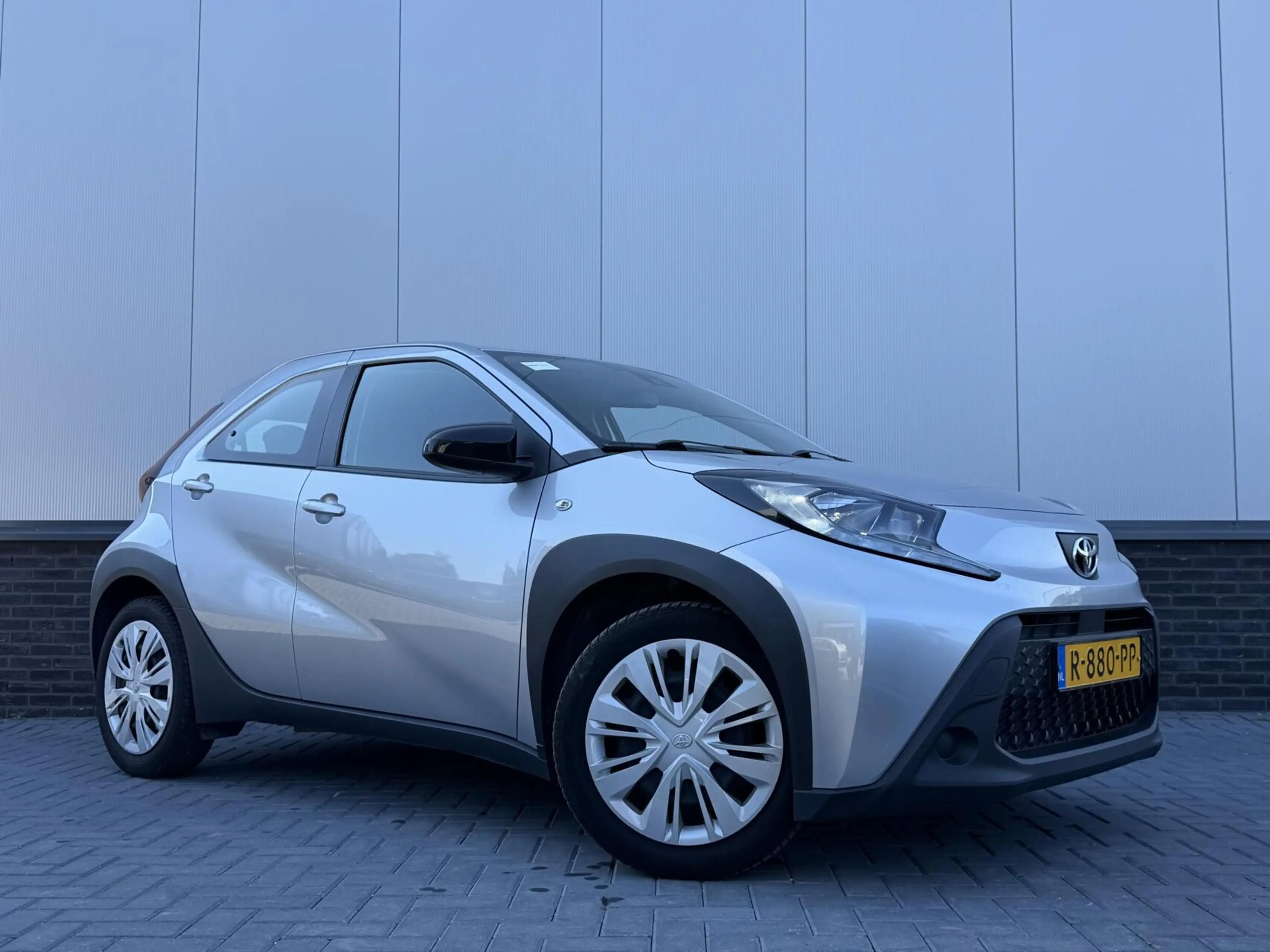 Toyota Aygo X 1.0 VVT-i MT Play — photo 3