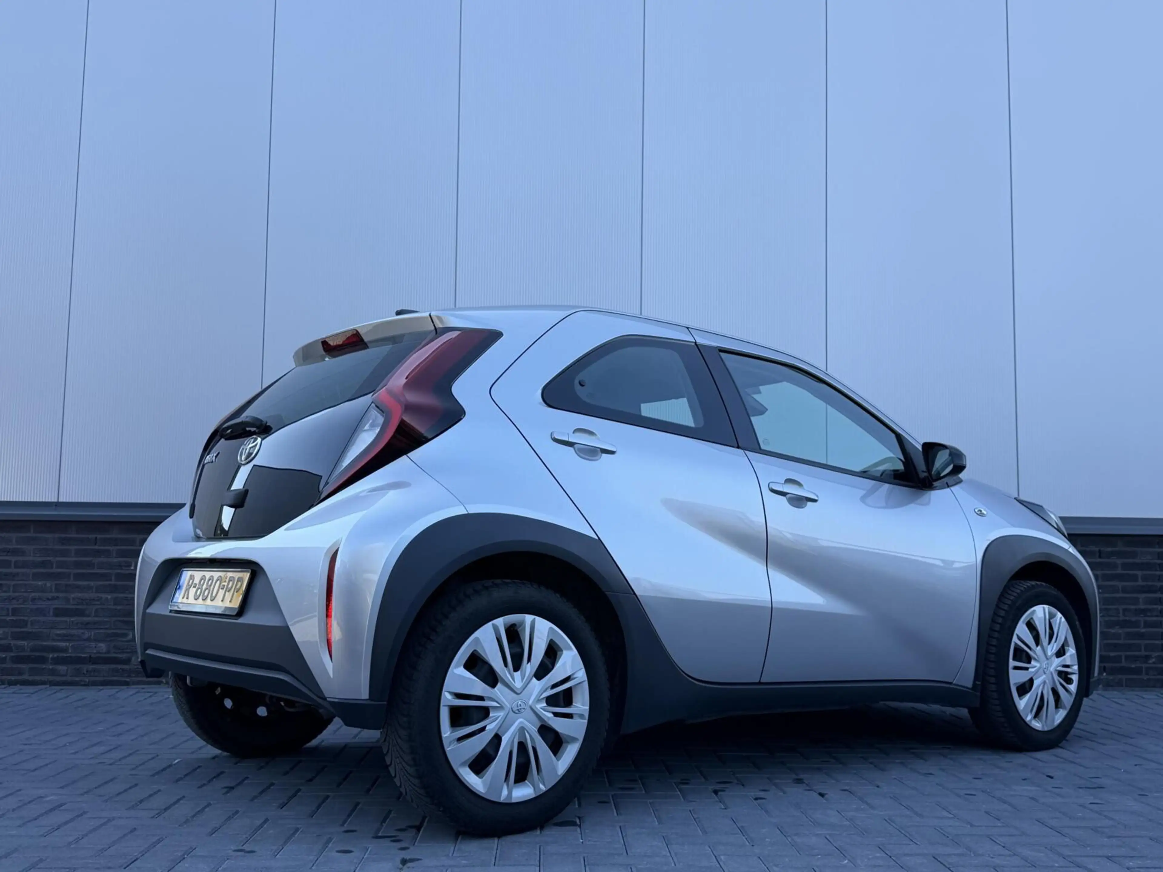 Toyota Aygo X 1.0 VVT-i MT Play — photo 5