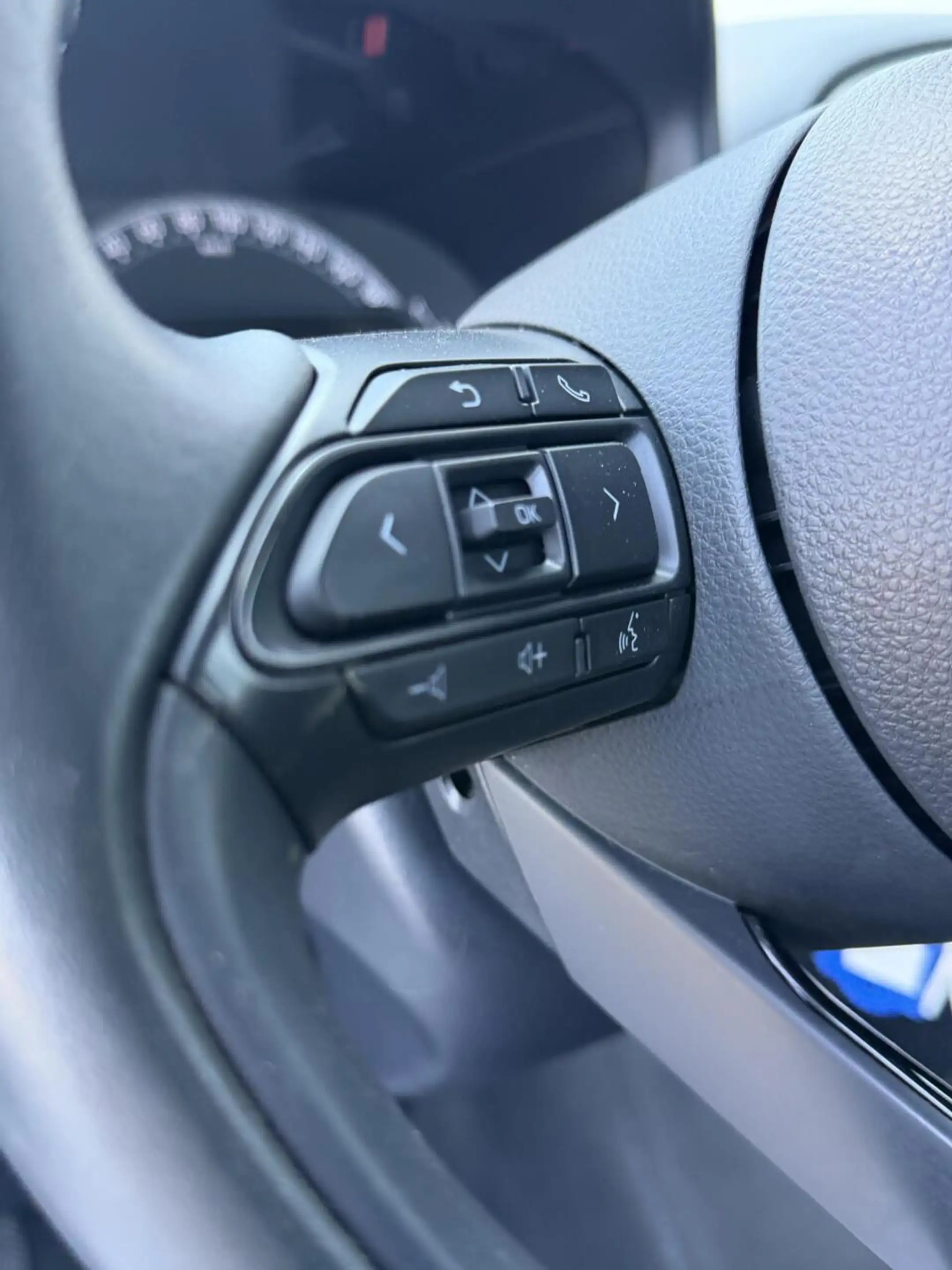 Toyota Aygo X 1.0 VVT-i MT Play — photo 13