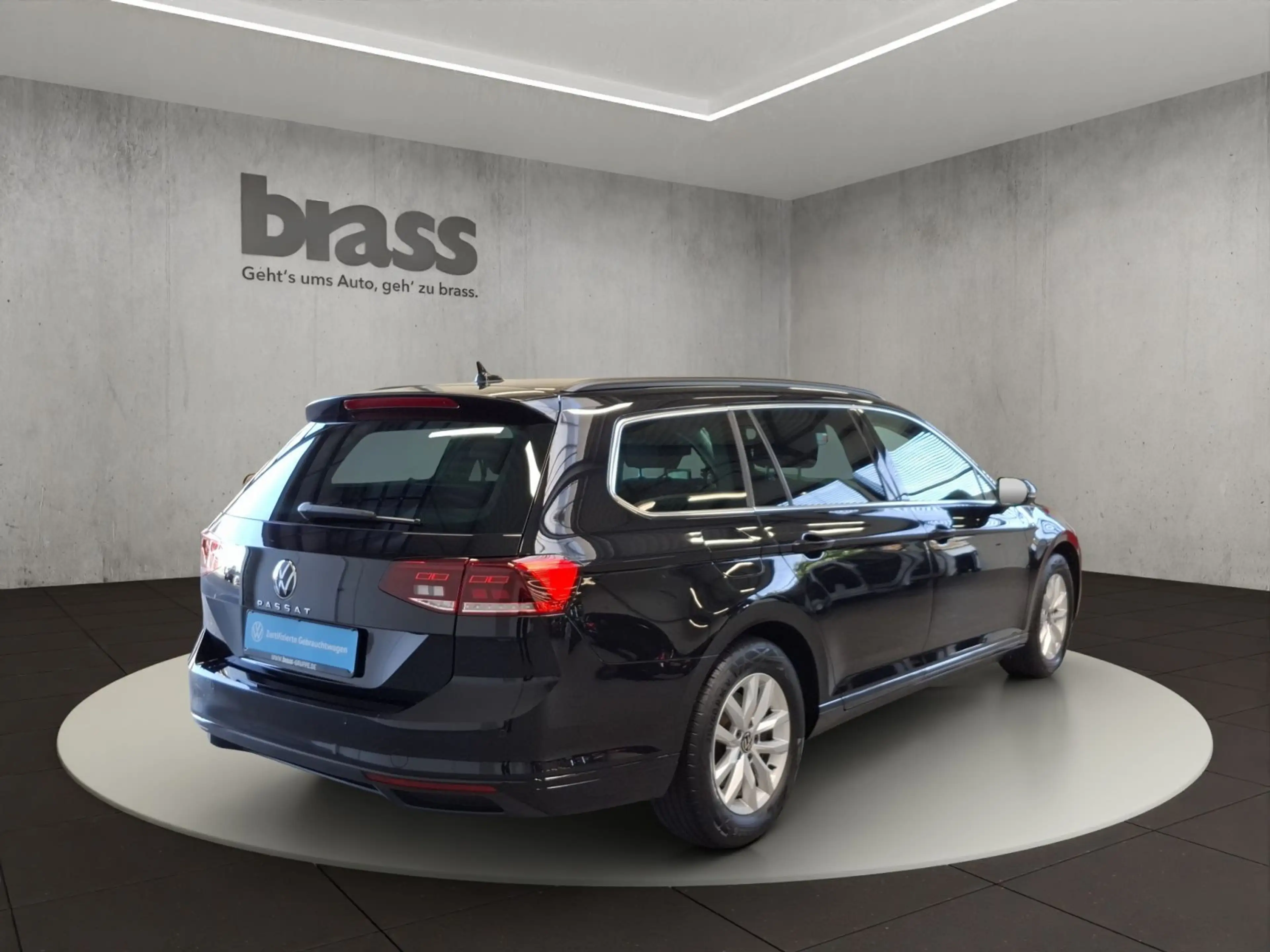 Volkswagen Passat Variant Business 1.5 TSI OPF 7-Gang DSG — photo 5