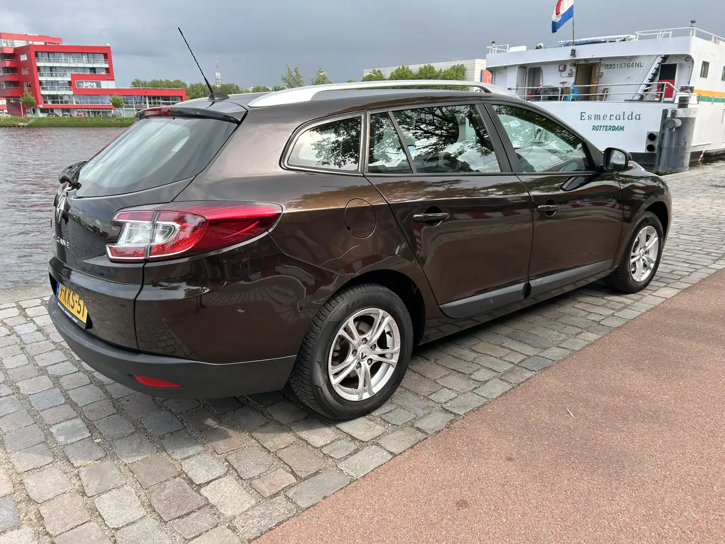 Renault Megane Estate 1.6 Dynamique NAVIGATIE AIRCO NWE APK Kahverengi - 2