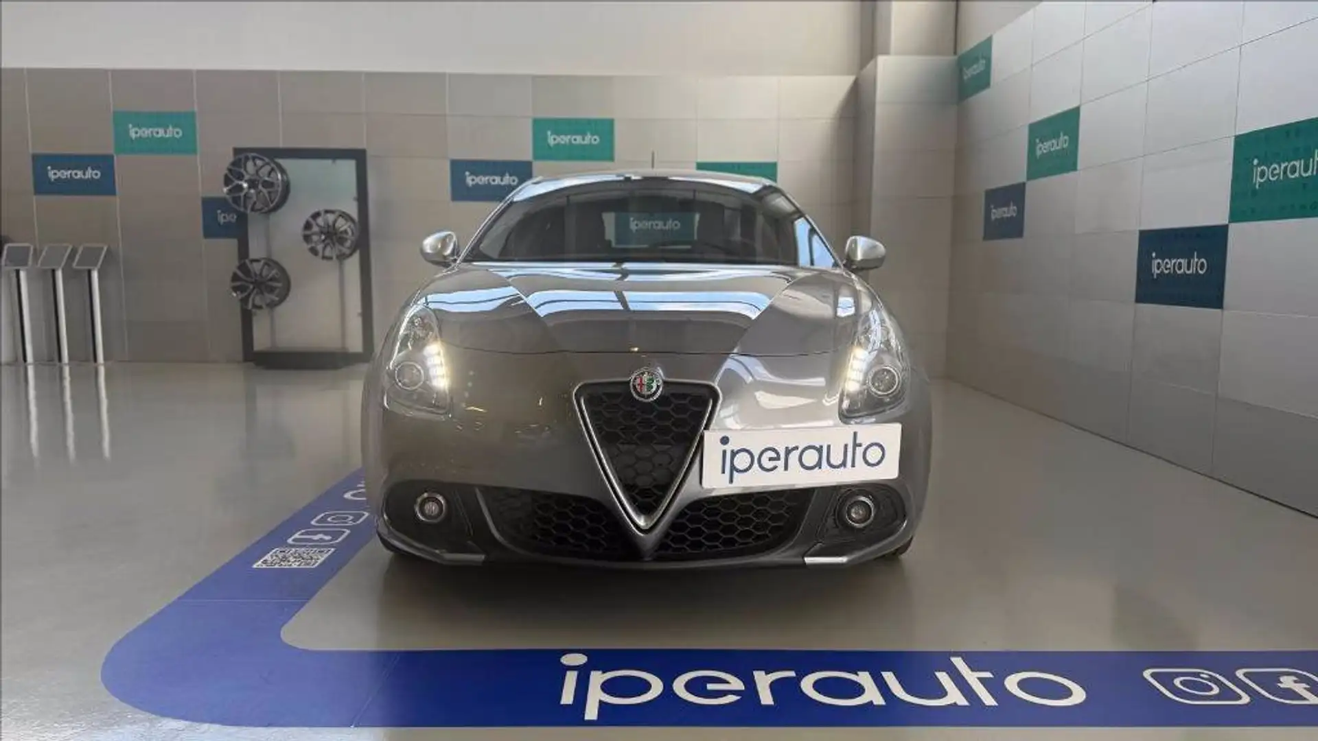 Alfa Romeo Giulietta 1.4 t. m.air Super 150cv Grijs - 2
