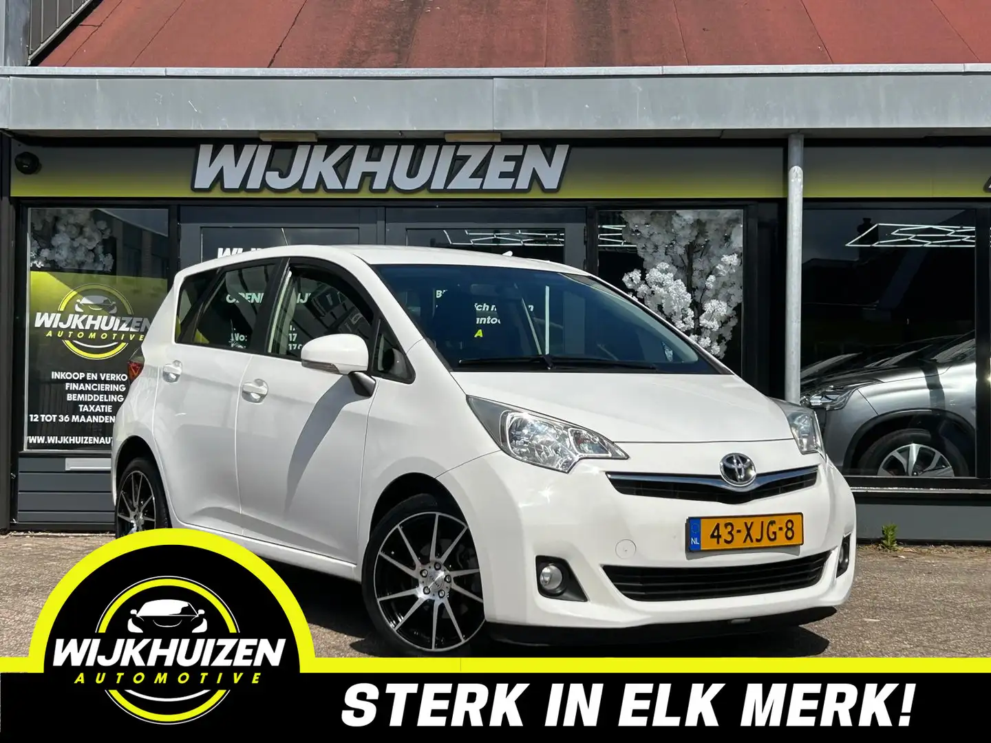 Toyota Verso-S 1.3 VVT-i Aspiration Automaat met Navigatie !!! Ca Blanco - 1