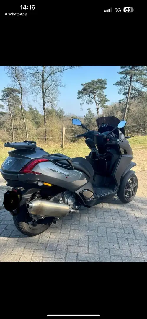 Peugeot Metropolis rs Schwarz - 1