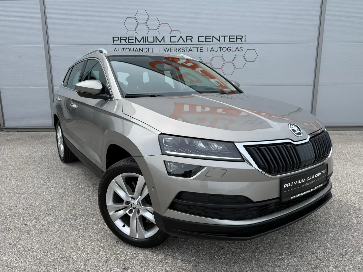 Skoda Karoq Karoq 2,0 TDI SCR 4x4 Style DSG KAMERA / VOLL-LED Beige - 1