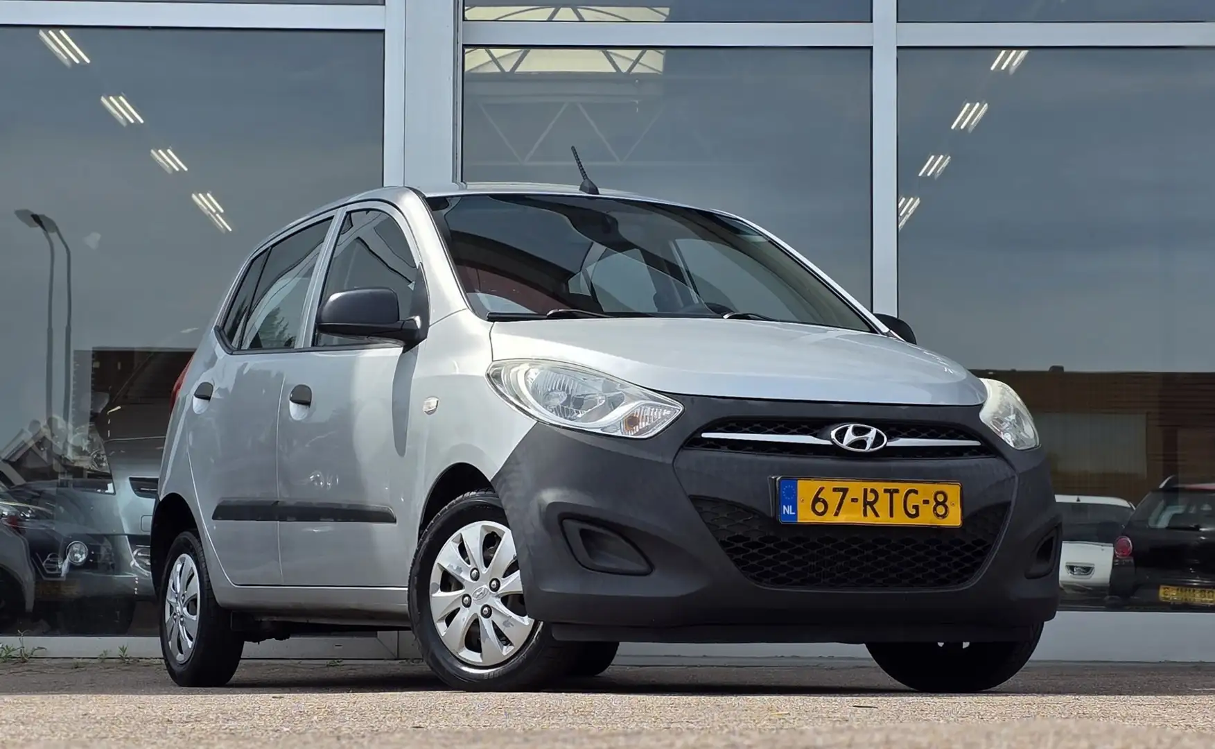 Hyundai i10 1.1i Pure Stuurbekrachtiging APK 02-08-2026 Bijgel Gris - 2