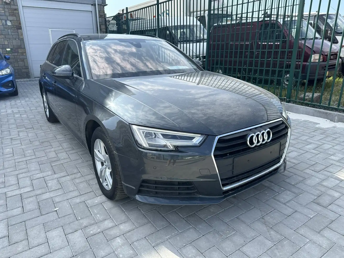 Audi A4 A4 2.0 CNG Gris - 1