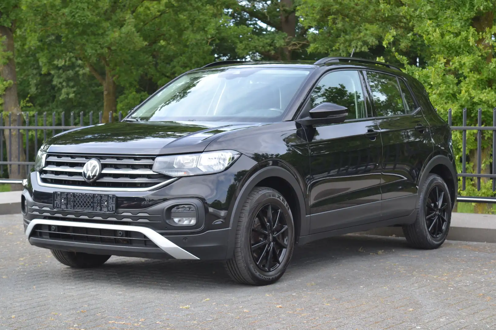 Volkswagen T-Cross 1.5 TSI Life Noir - 1