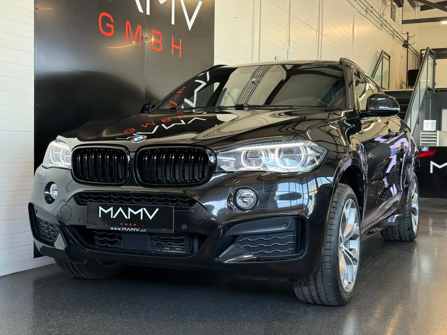 BMW X6 xDrive 40 d F16 M-Sportpaket Tausch Finanzierung Schwarz - 1