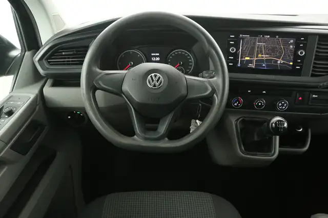 Volkswagen Transporter view 2
