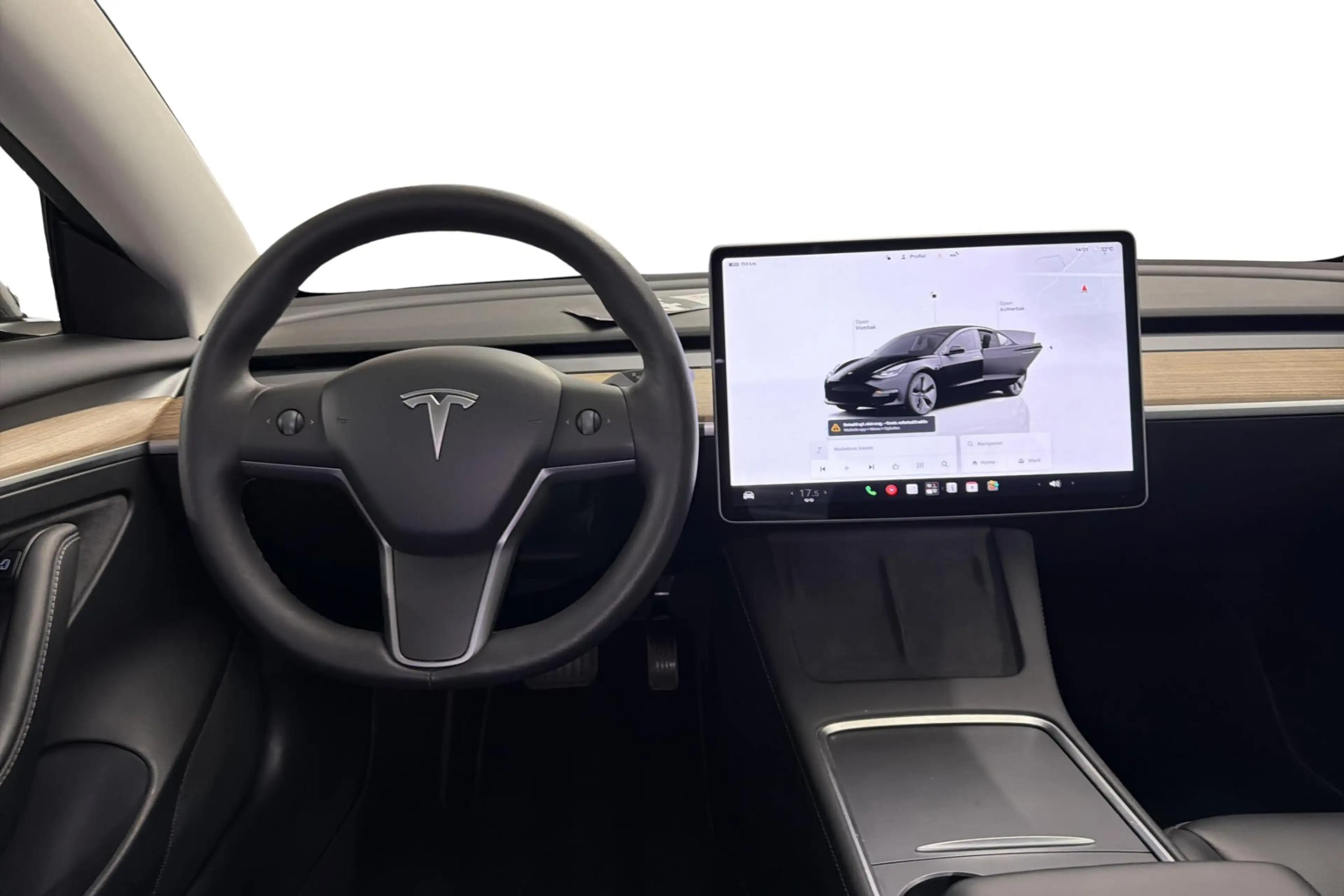 Tesla Model 3 Standard RWD Plus — photo 12