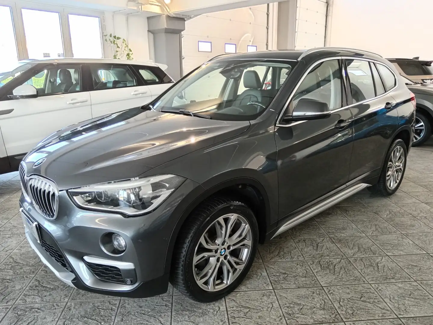 BMW X1 X1 sdrive18d xLine my18 Grigio - 2