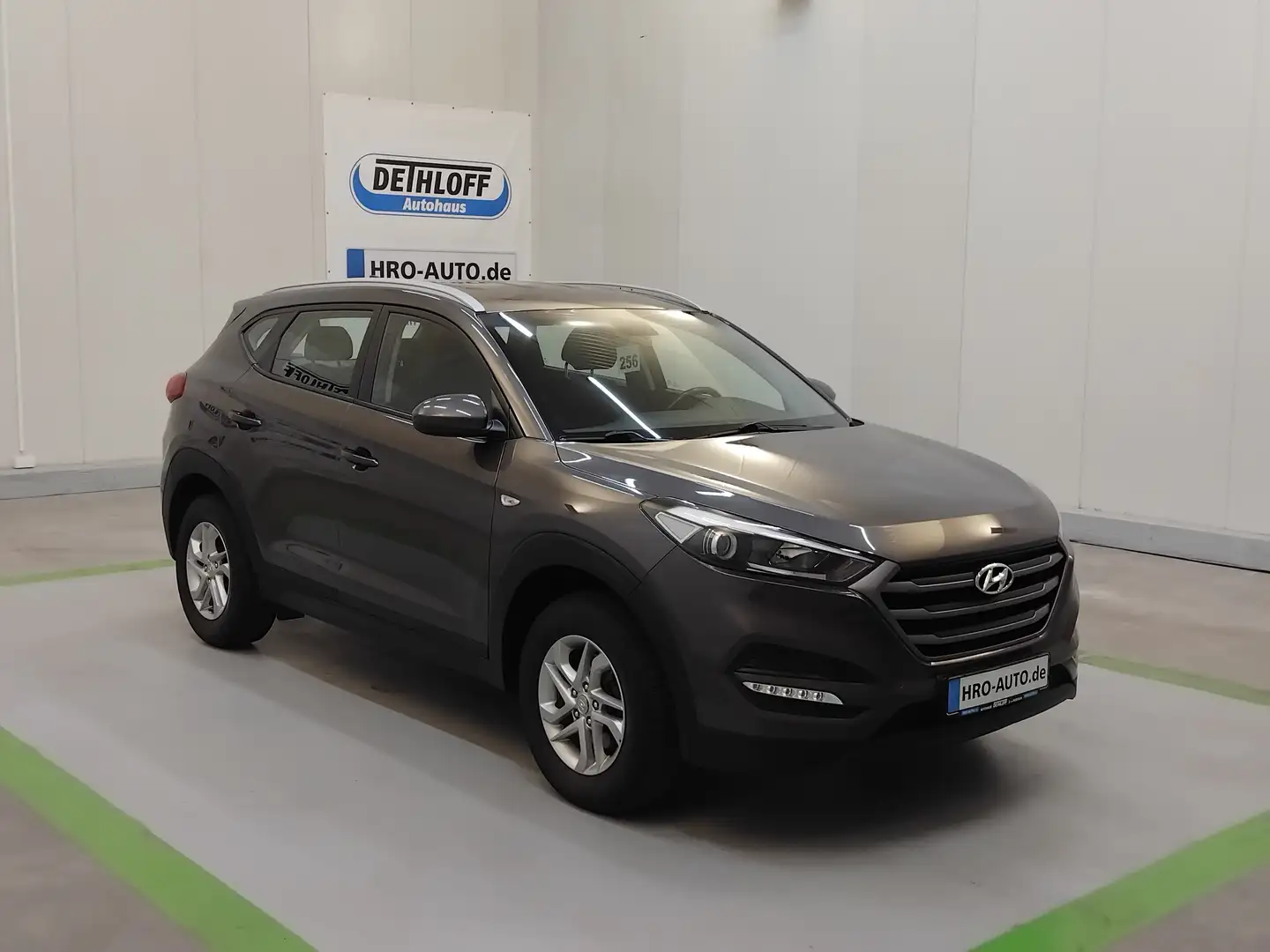 Hyundai TUCSON 1.6 Classic blue 2WD Grau - 1