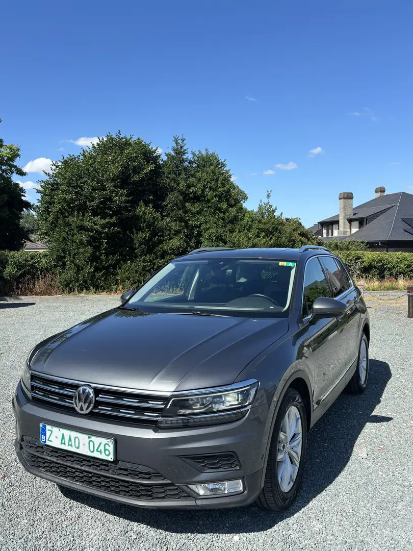 Volkswagen Tiguan 2.0 TDi SCR Highline DSG (EU6.2) Grijs - 1