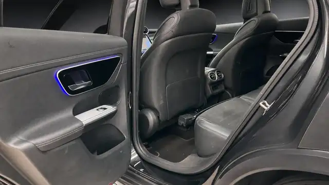 Mercedes-Benz 300 view 7