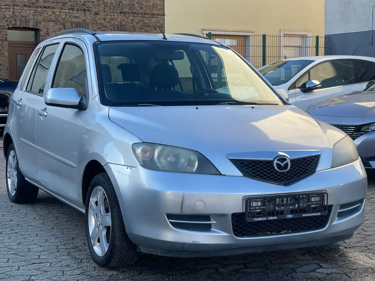 Mazda 2
