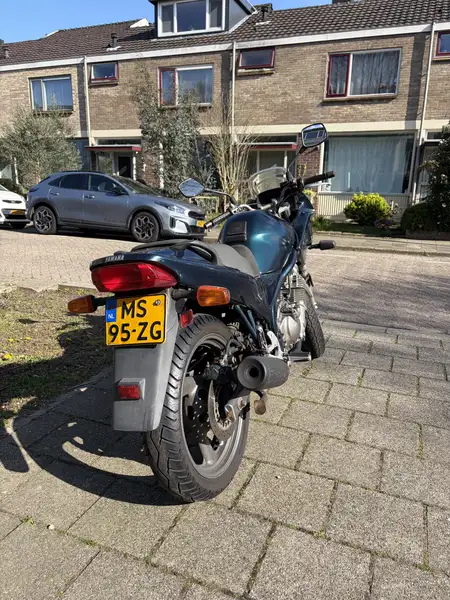 Yamaha XJ 600 - foto 3