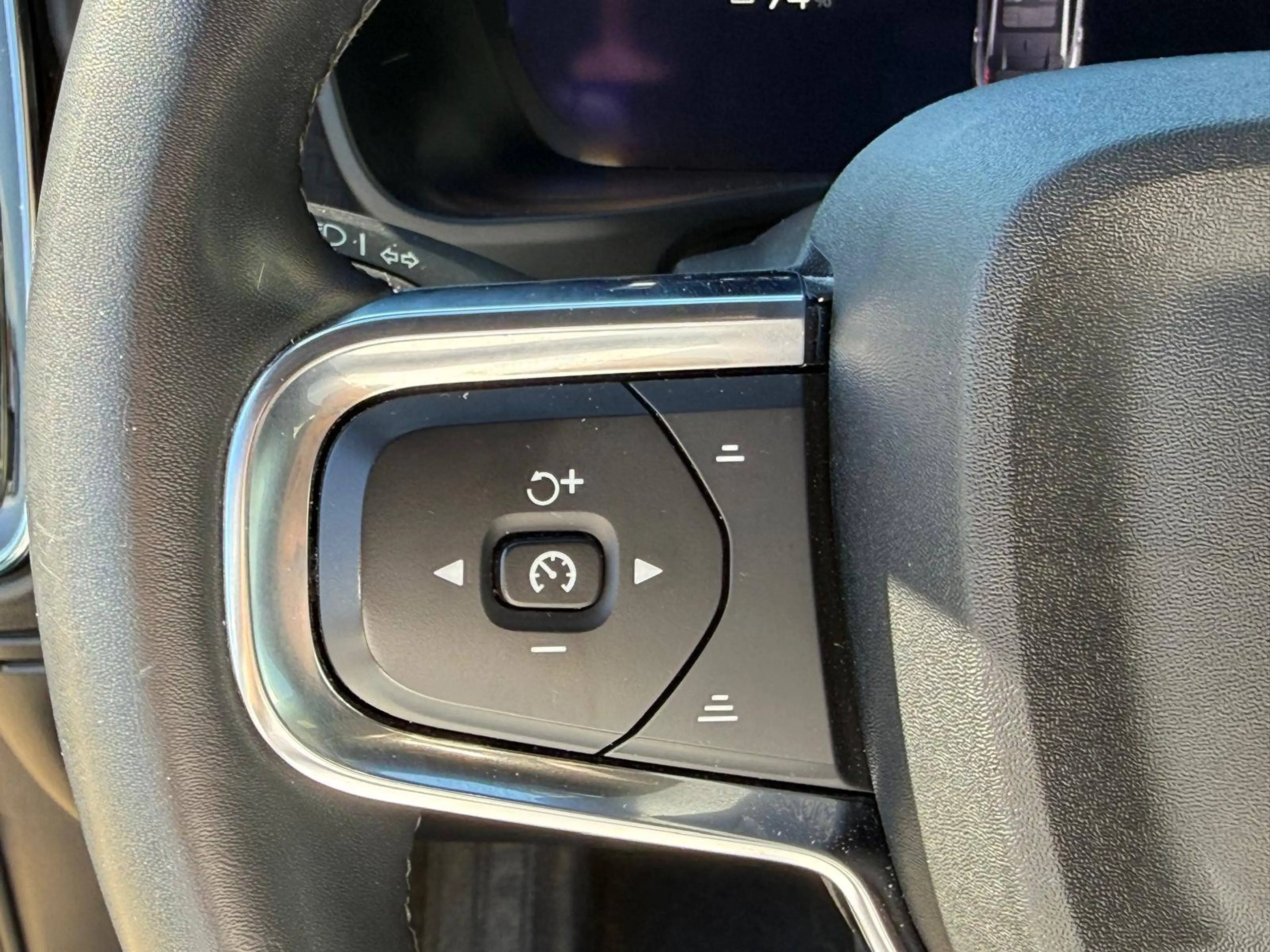 Volvo C40 📍AGENCE BINCHE - ✅12 MOIS DE GARANTIE — photo 14