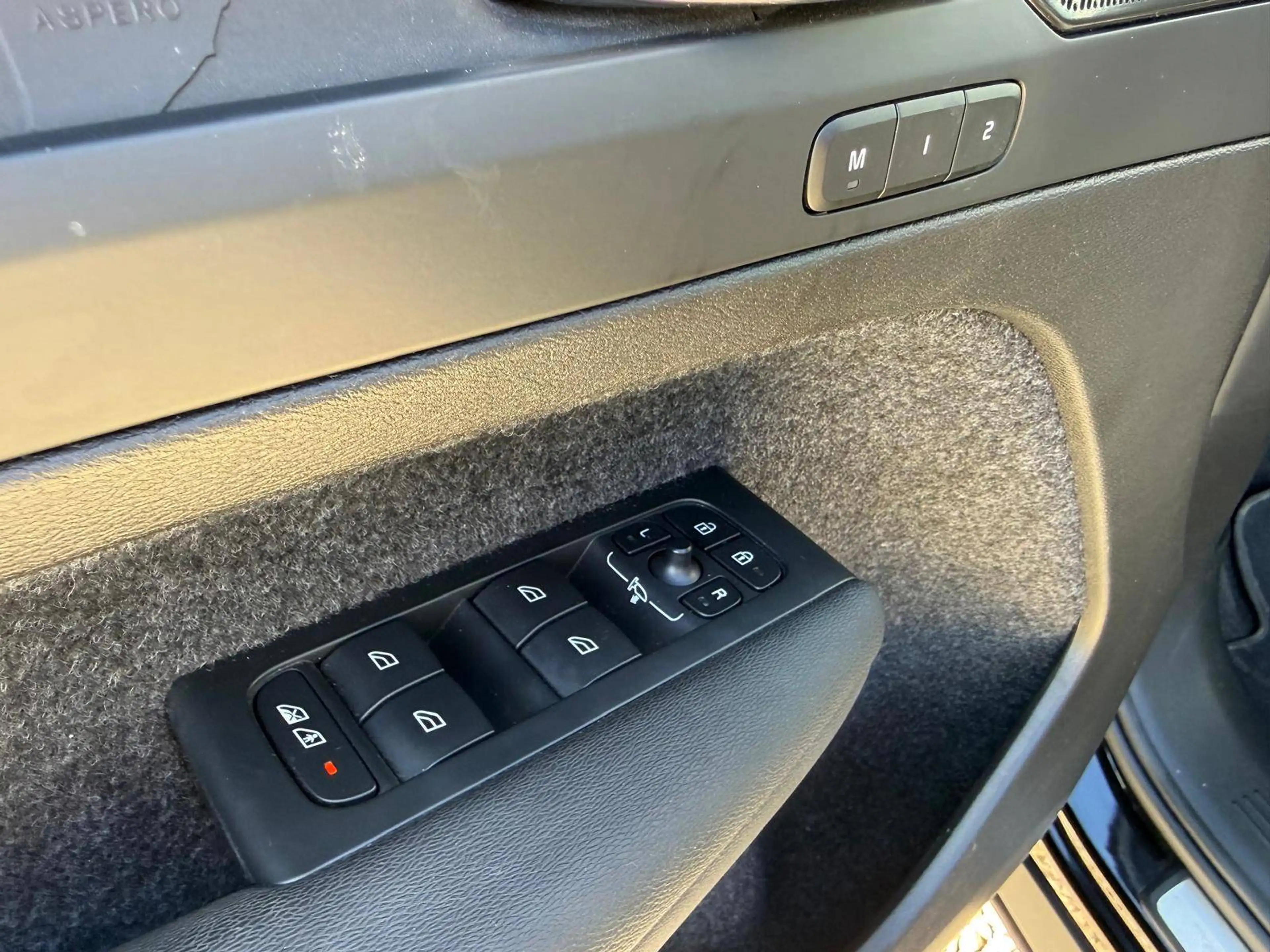 Volvo C40 📍AGENCE BINCHE - ✅12 MOIS DE GARANTIE — photo 13