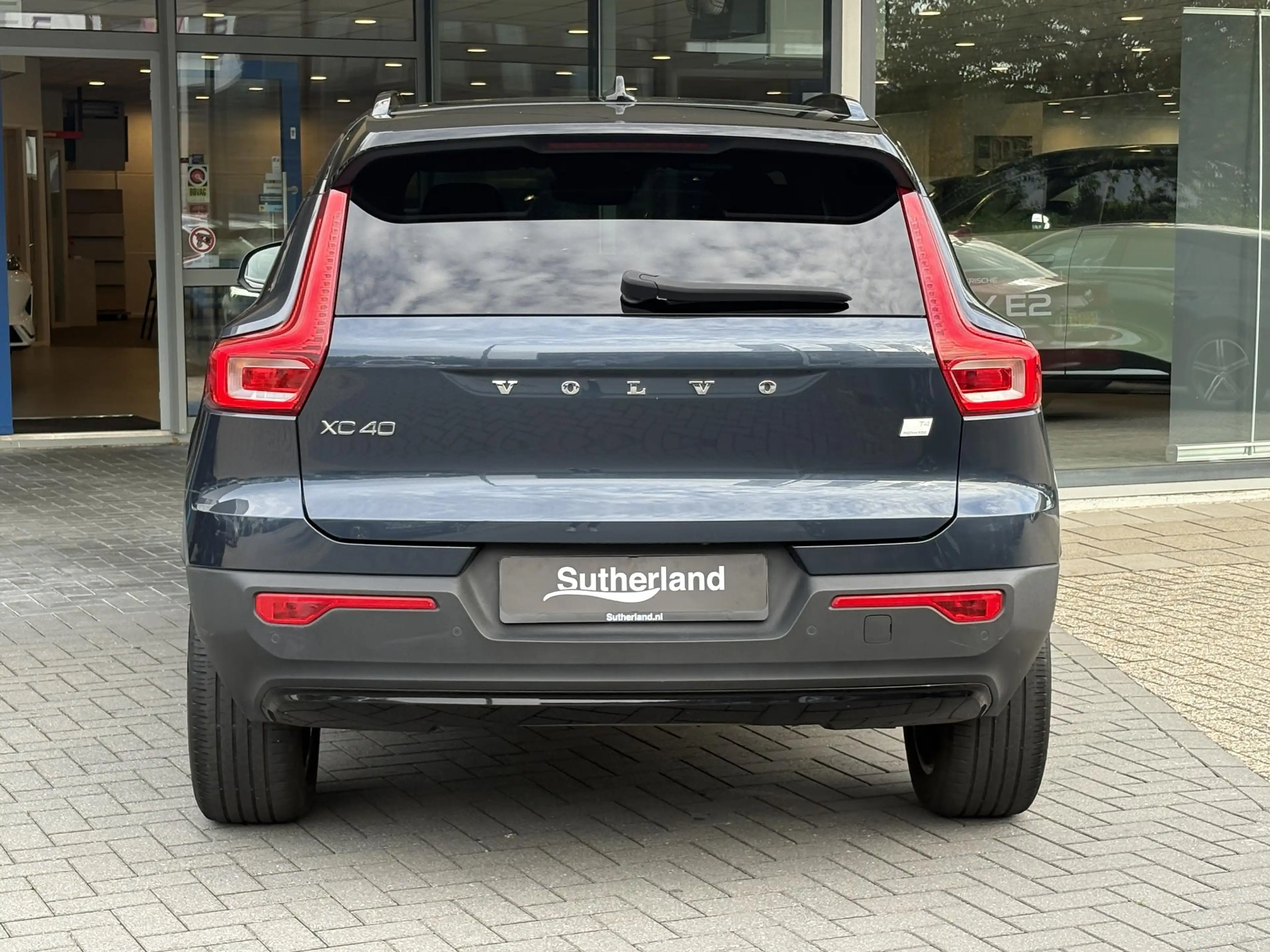 Volvo XC40 1.5 T4 Recharge R-Design 211 PK | Stoelverwarming — photo 8