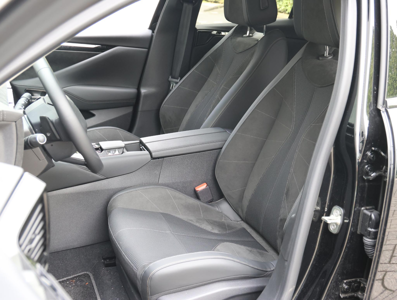DS Automobiles DS 4 No 1.6 PHEV Pallas Comfort Tech Pack | Navigatie | — photo 13