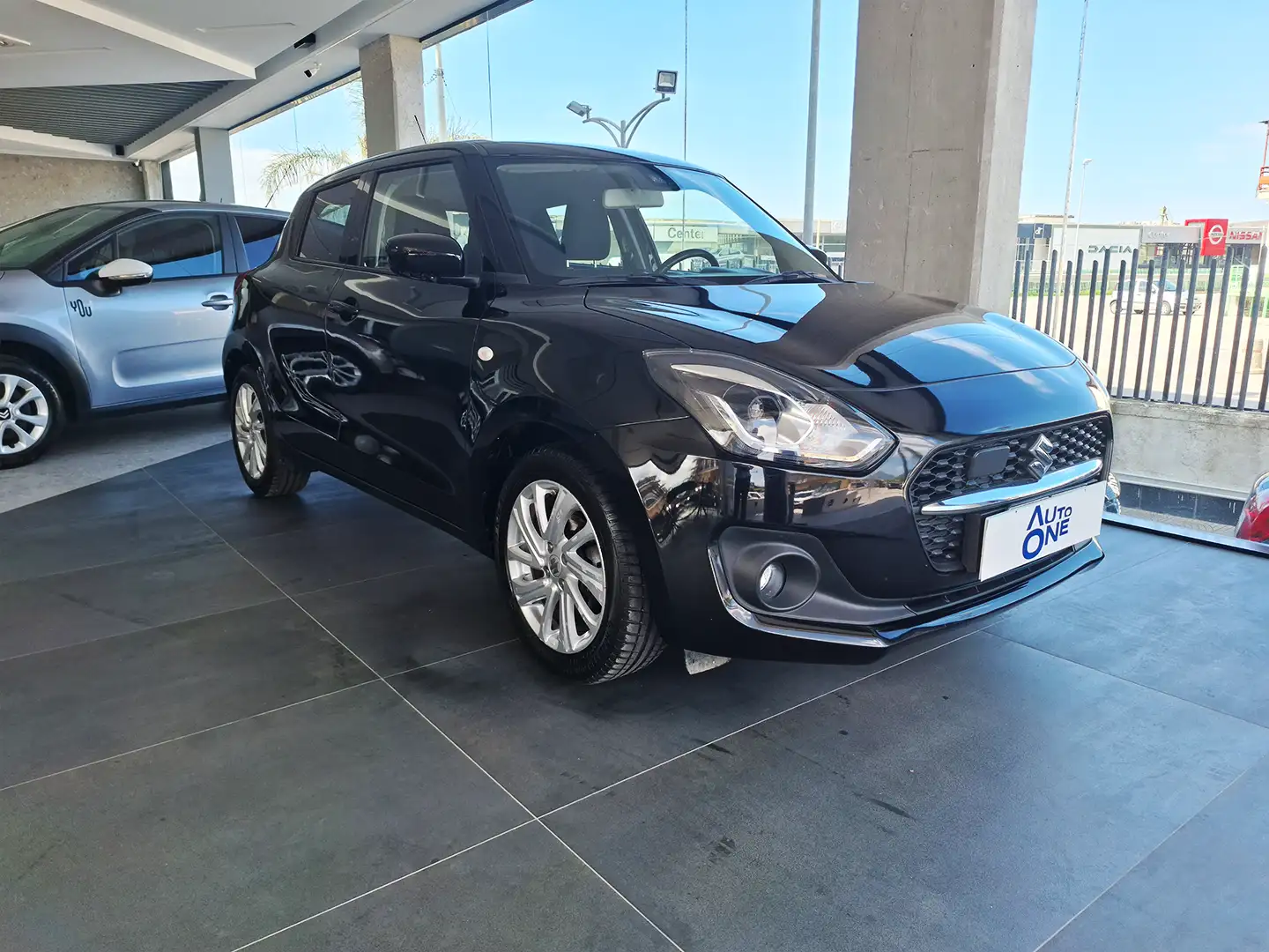 Suzuki Swift 1.2 Hybrid 83Cv Top Zwart - 1