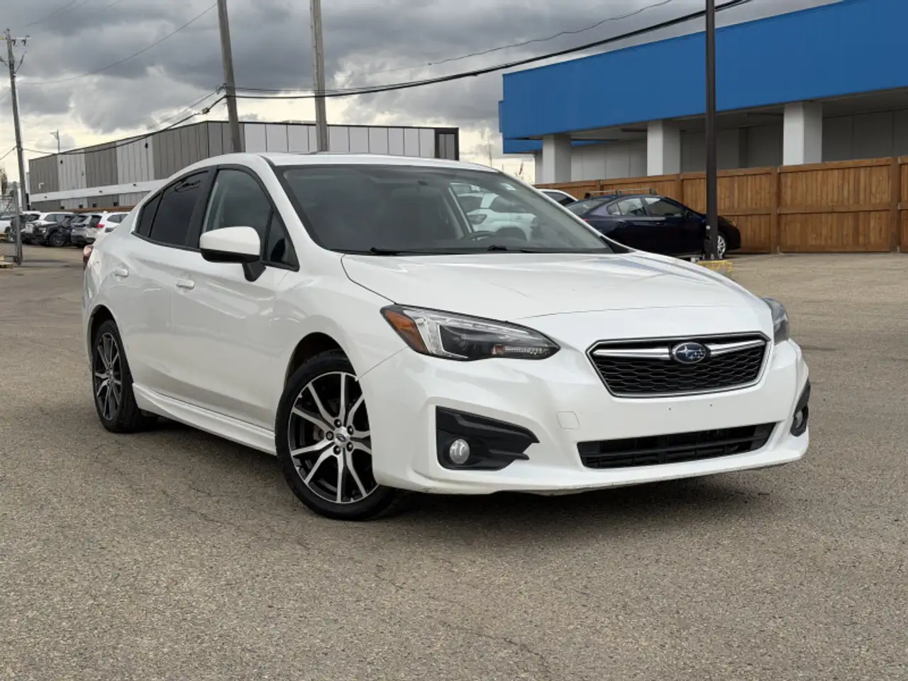 Subaru Impreza снимка Subaru Impreza