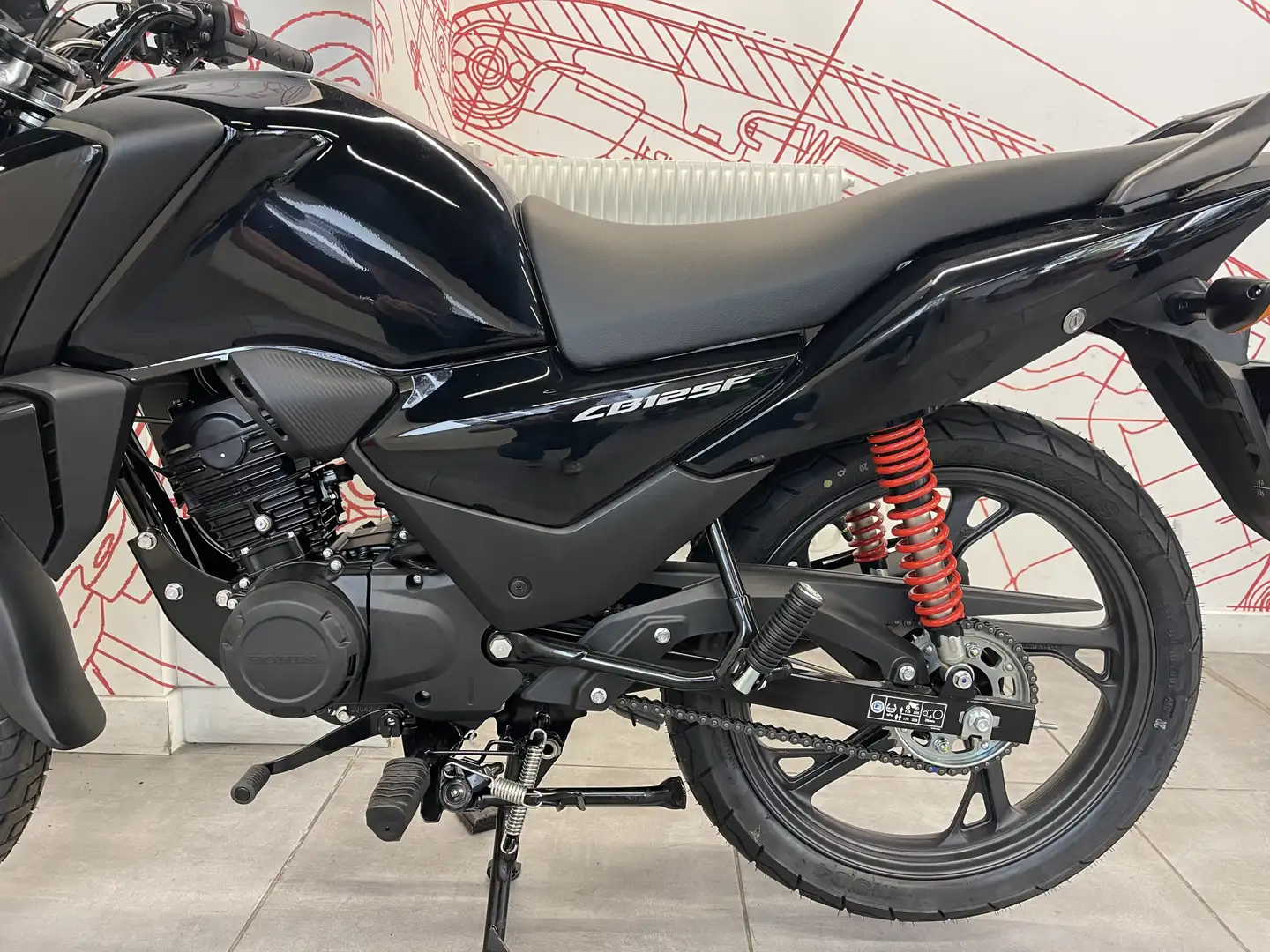 Honda CBF 125 Negro - 2