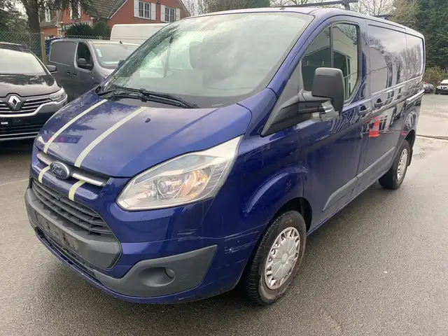 Ford Transit Custom 2.2 TDCi L2H1 Limited Multi-use