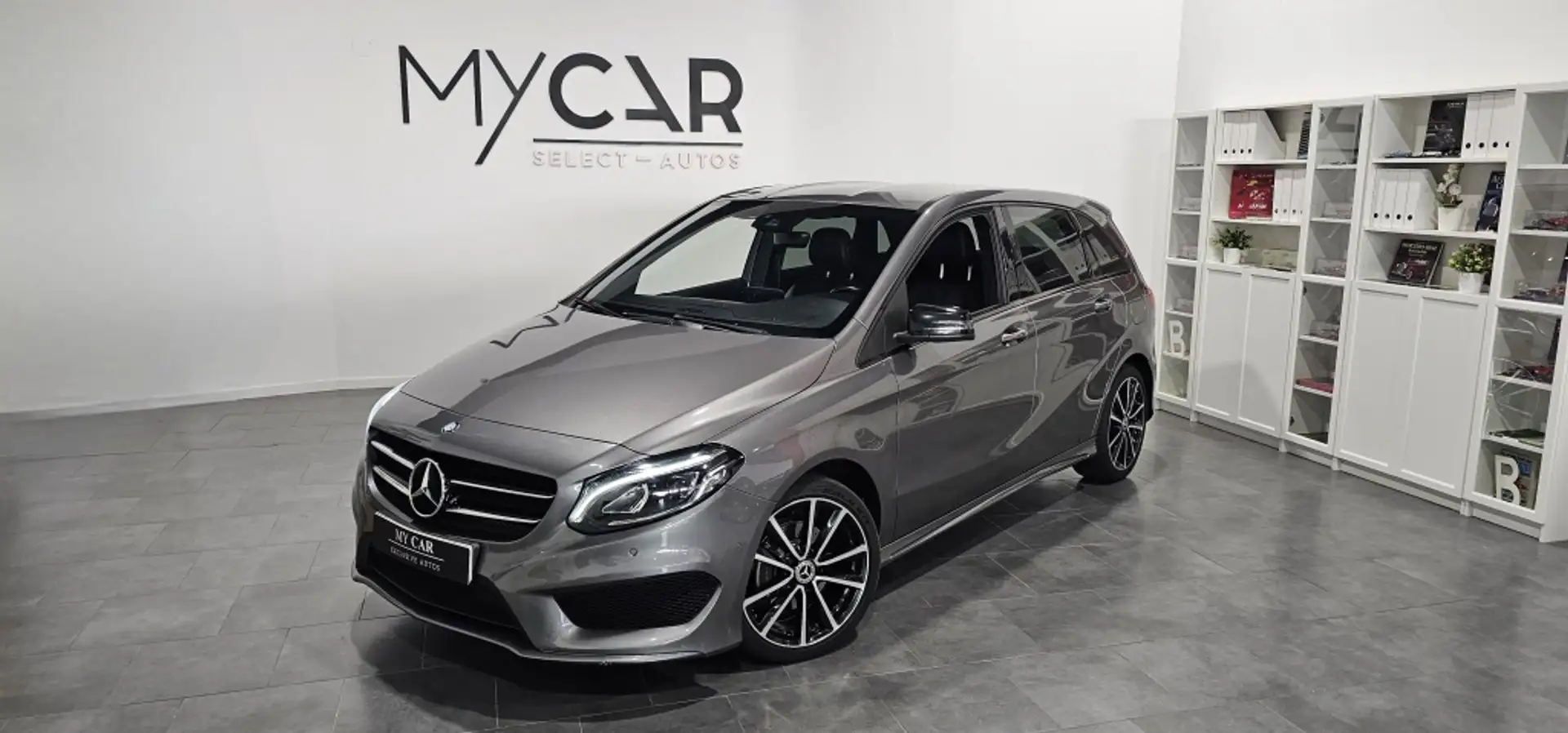Mercedes-Benz B 180 180d 7G-DCT Gris - 1