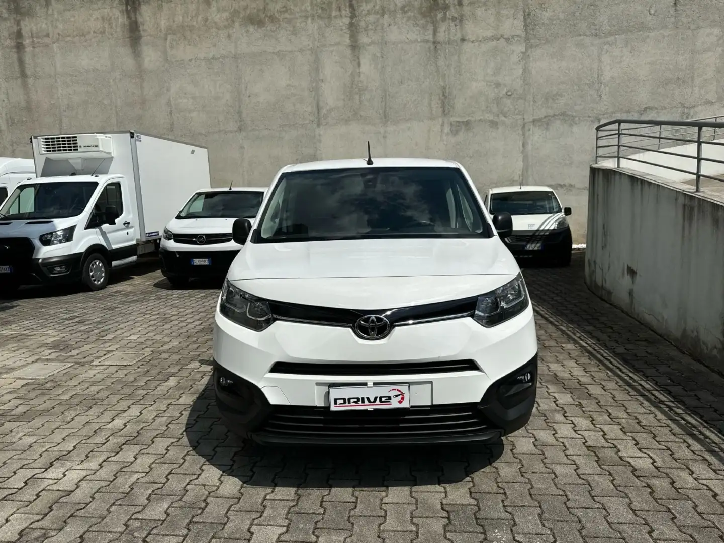 Toyota Proace City 1.5D 100 CV S&S L1H1 Comfort Bianco - 2