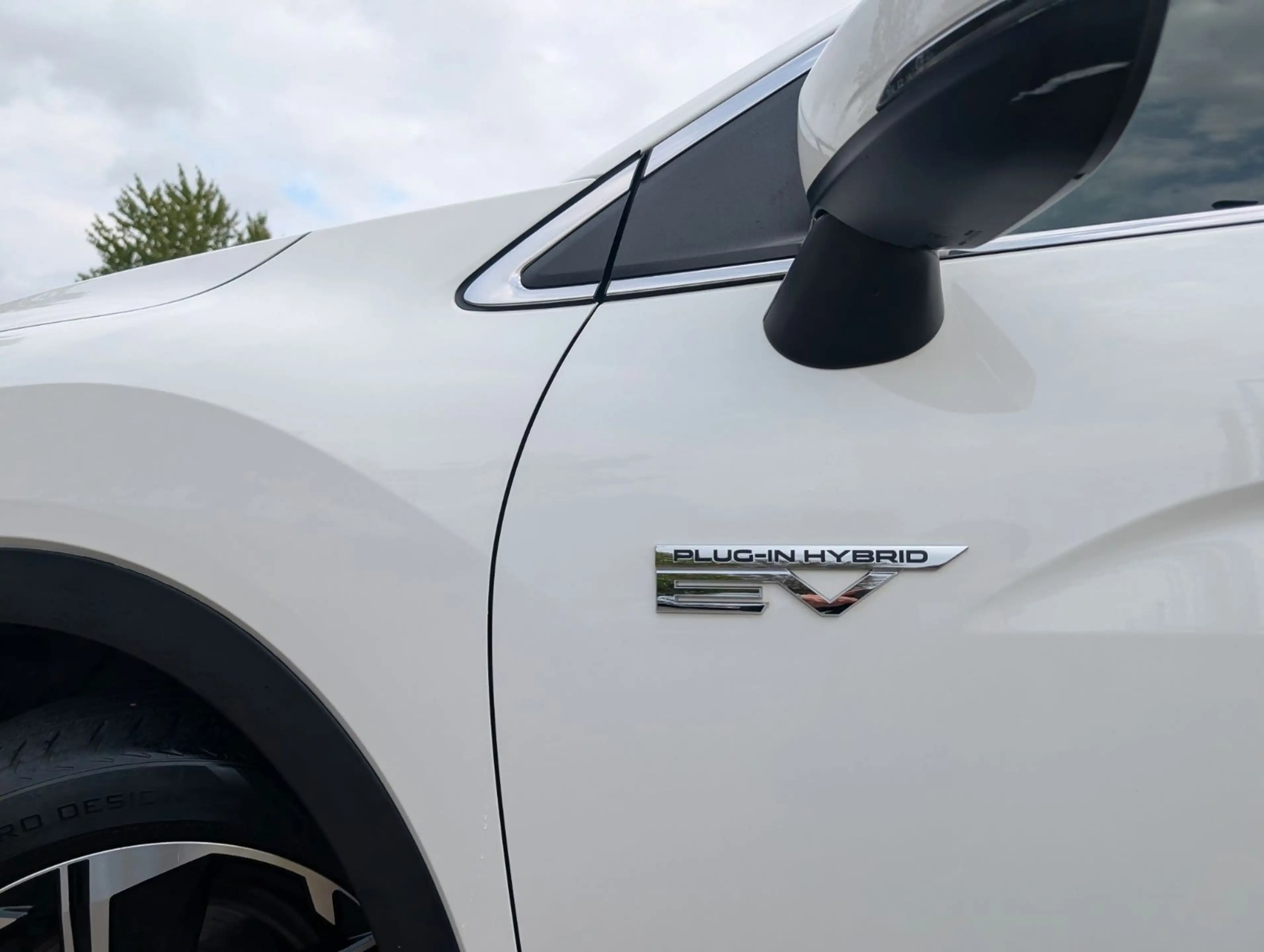 Mitsubishi Eclipse Cross Basis Hybrid 4WD*TEMPOMAT*KAMERA ! — photo 14