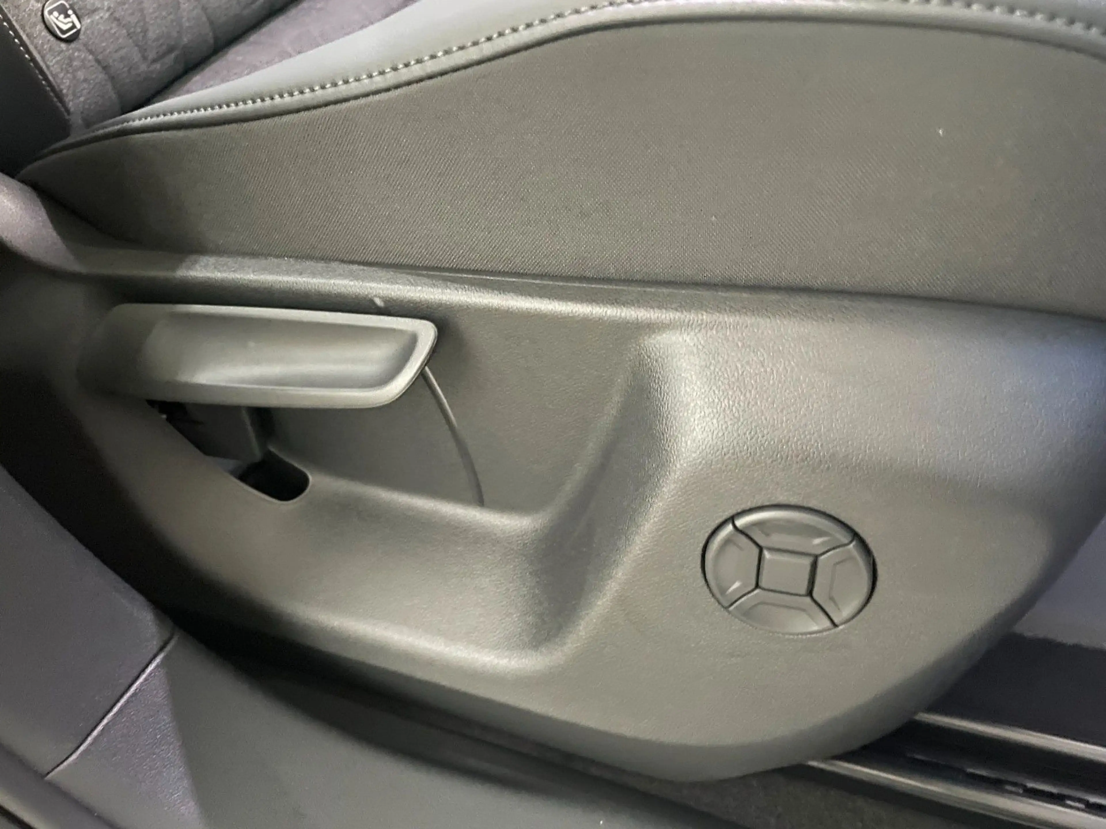 Volkswagen Tiguan 1.5 eTSI "PRIME" 110 kW AHK/Standh./PANO — photo 36