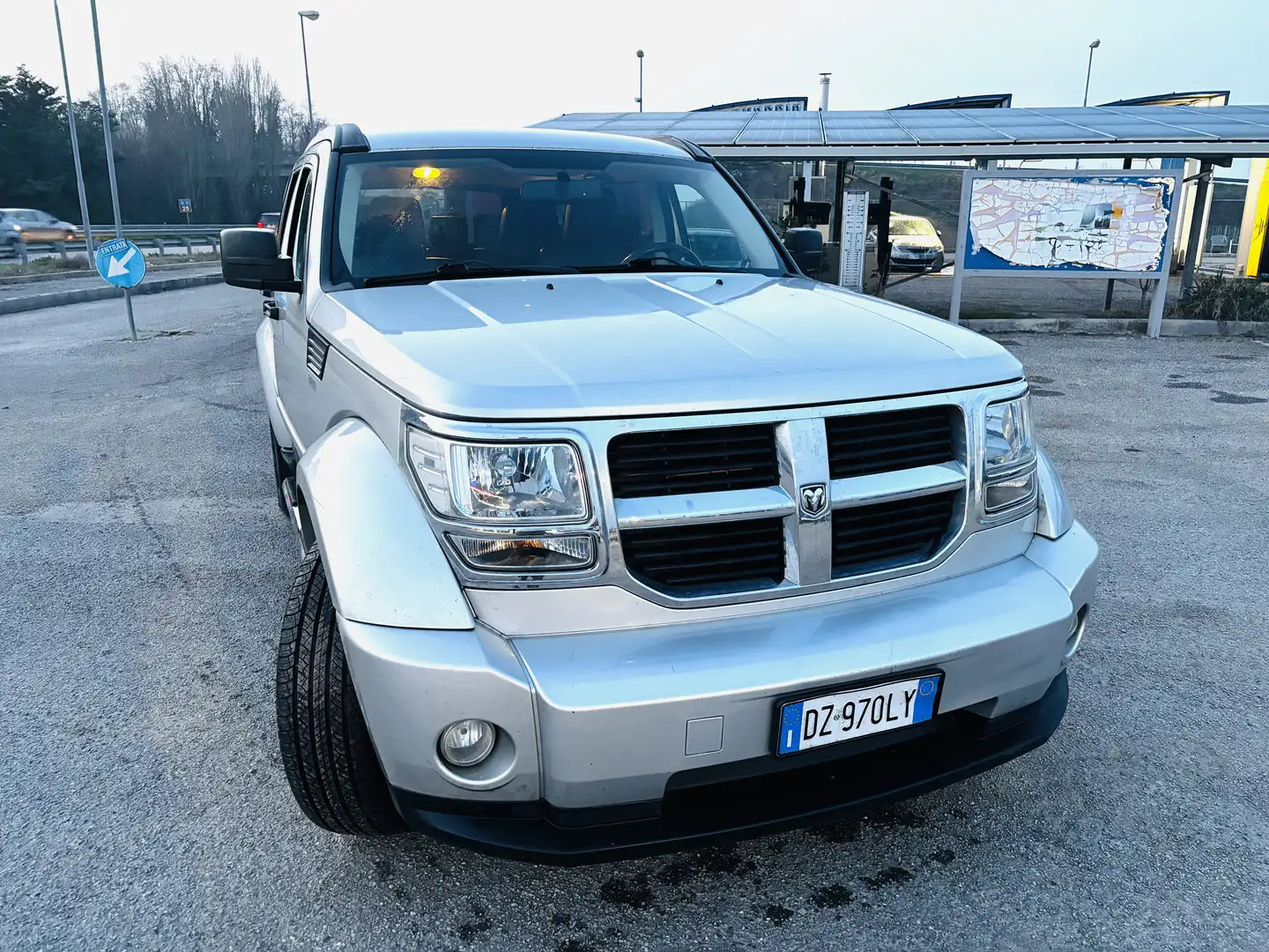 Dodge Nitro 4.0 V6 R/T 4wd auto - 1