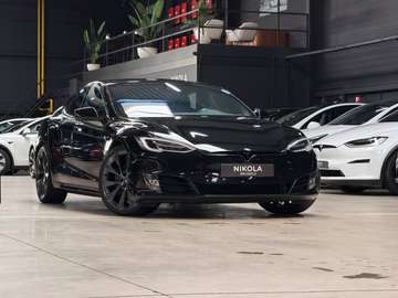 LONG RANGE DUAL MOTOR - MODEL 2020 - FULL SELF DRIVING ACTIVE- 21 INCH WHEELS - CHROME DELETE - FULL BLACK