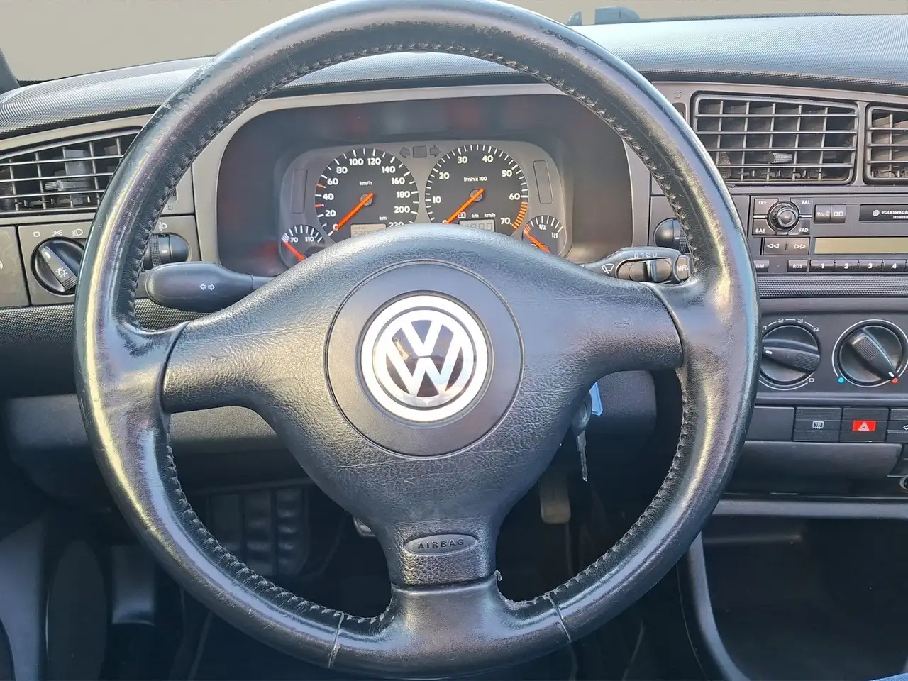 Volkswagen Golf Cabriolet Highline LEDER/TÜV NEU/ Kein Rost, foto 12