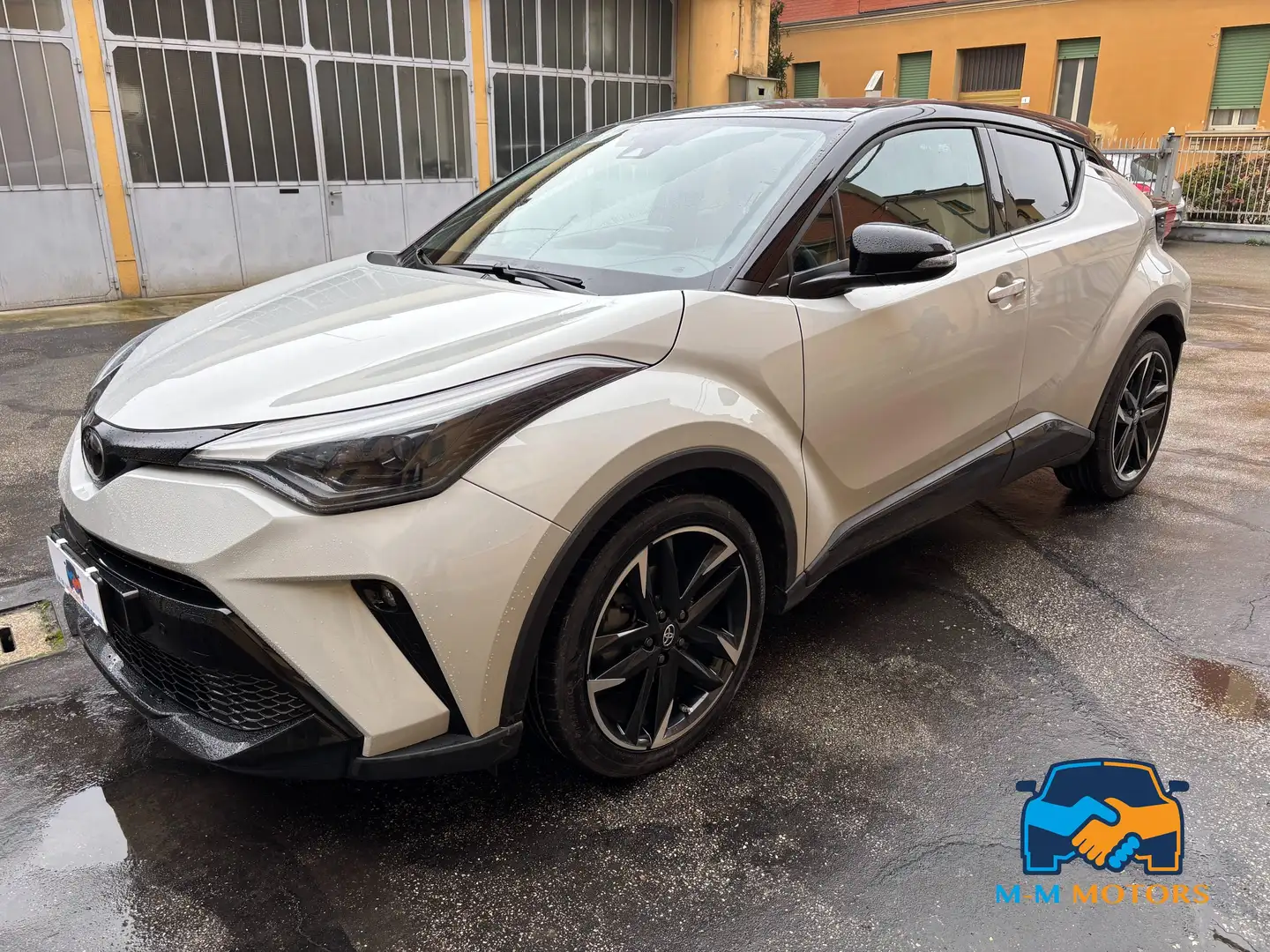 Toyota C-HR 1.8h GR Sport e-cvt "ProMMo" Weiß - 1