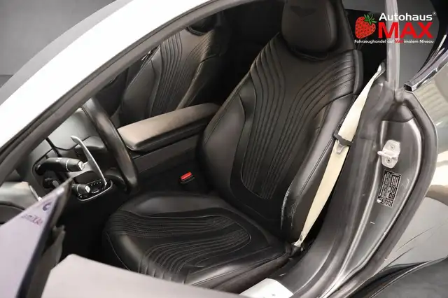 Aston Martin DB11 view 15